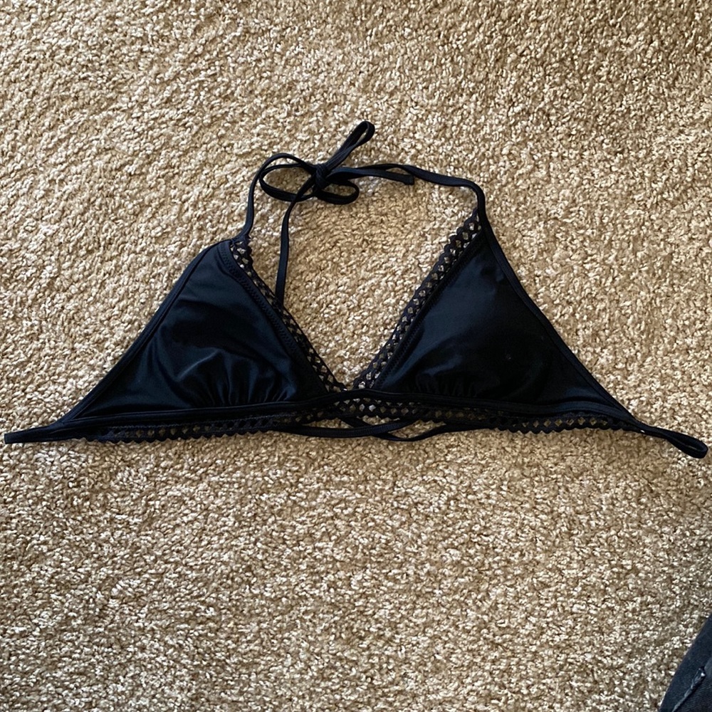 Black aerie bikini triangle top size medium